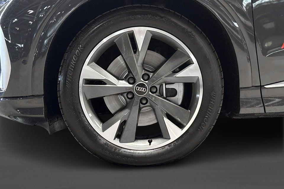 Audi Q4 e-tron performance 5d