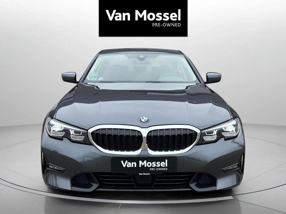 BMW 320i 2,0 Sport Line aut. 4d