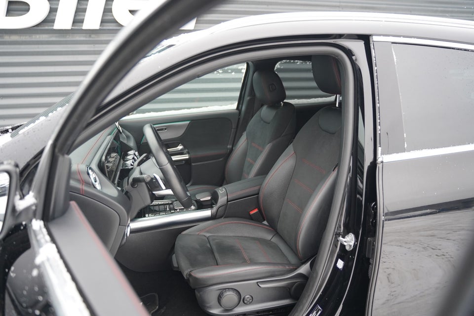 Mercedes EQA300 AMG Line 4Matic 5d