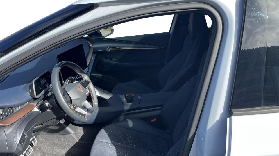 Cupra Tavascan 77 Adrenaline 5d