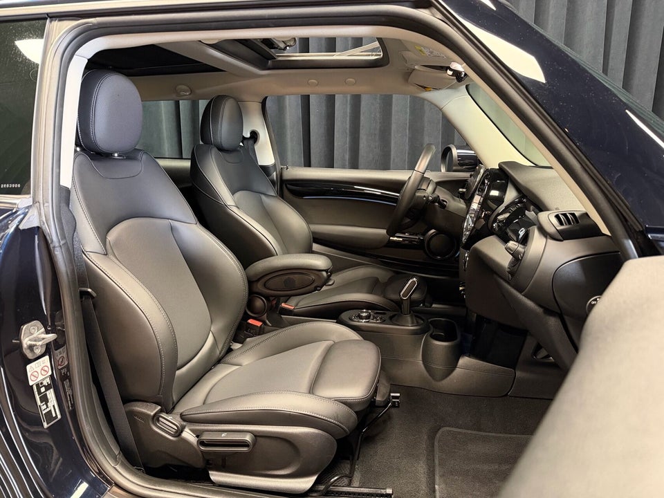 MINI Cooper SE Camden Edition 3d