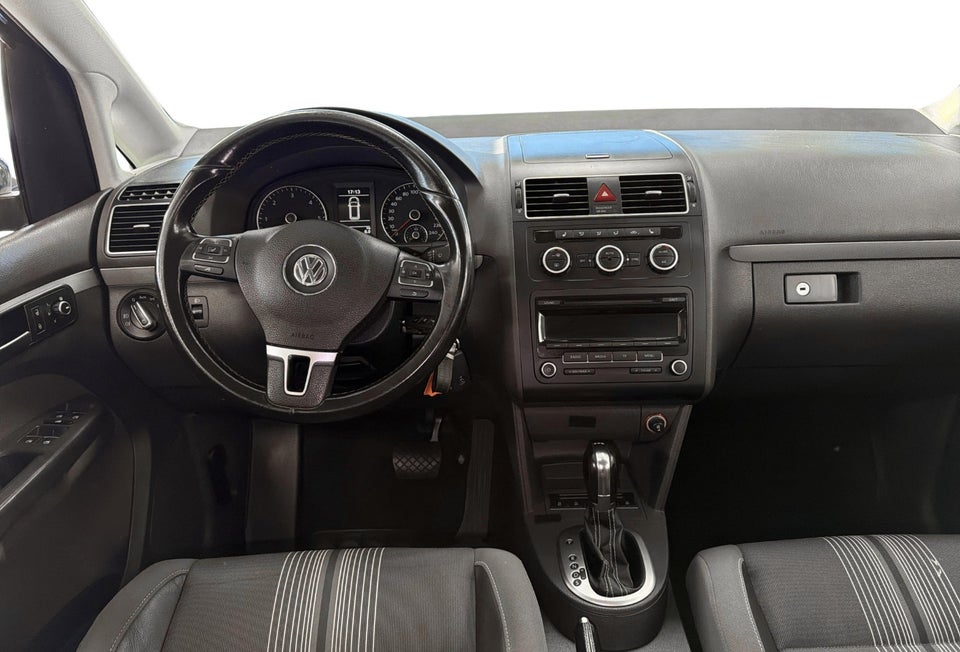 VW Touran 1,6 TDi 105 Match DSG BMT 5d