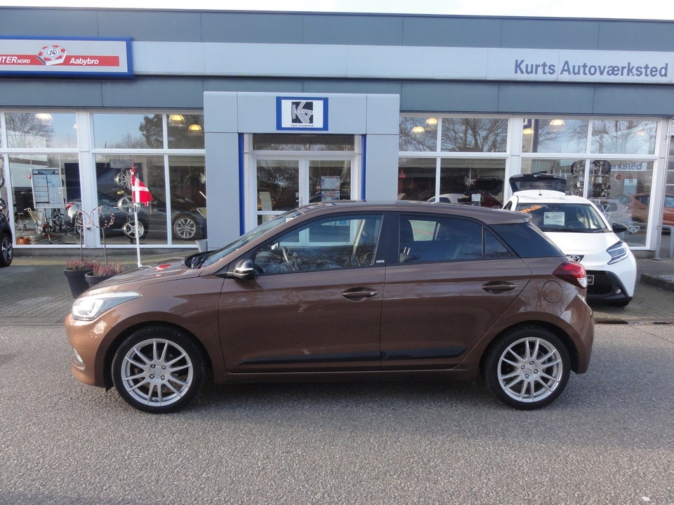 Hyundai i20 1,25 Premium 5d