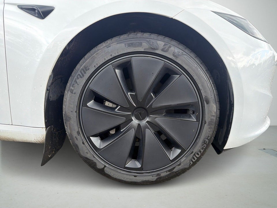 Tesla Model 3 RWD 4d