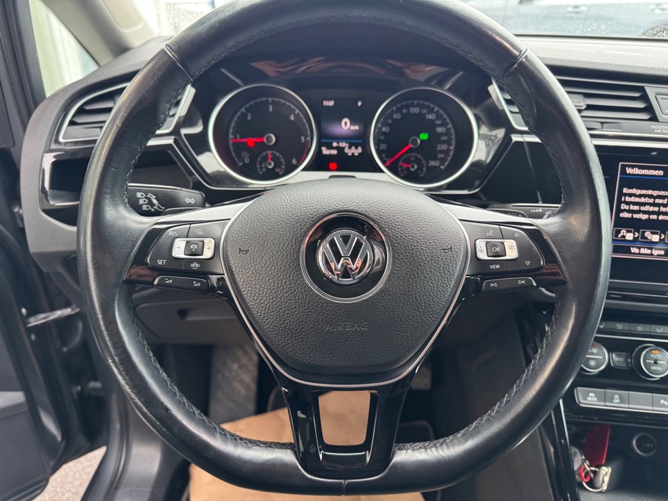 VW Touran 2,0 TDi 150 Comfortline DSG 7prs 5d