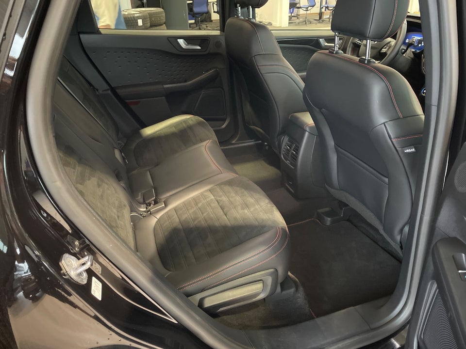 Ford Kuga 2,5 PHEV ST-Line X CVT 5d