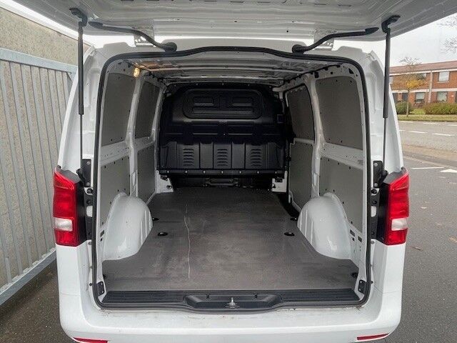 Mercedes Vito 116 2,0 CDi Kassevogn aut. L RWD