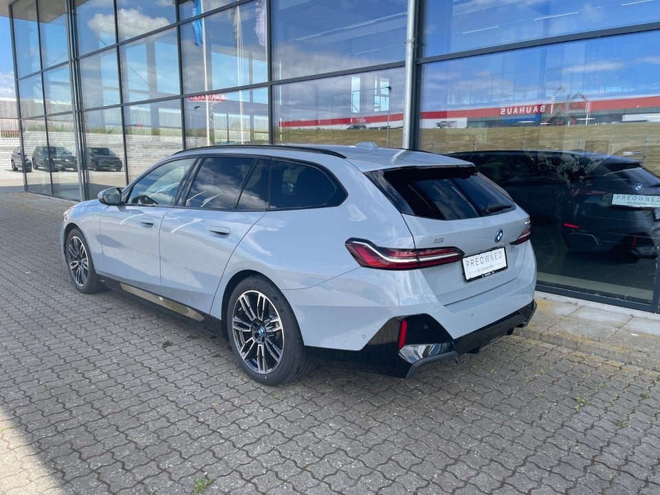 BMW i5 eDrive40 M-Sport 4d