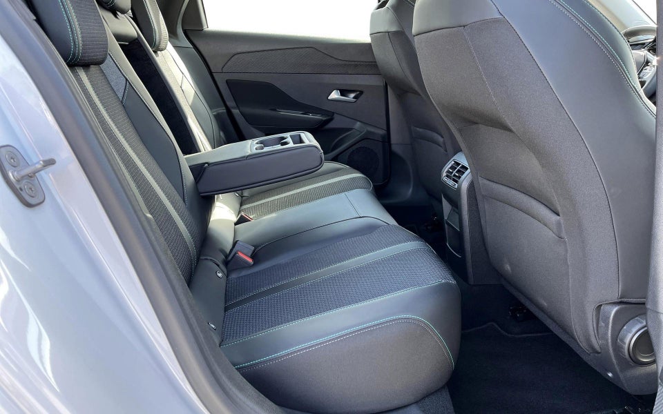 Peugeot e-308 54 Style SW 5d