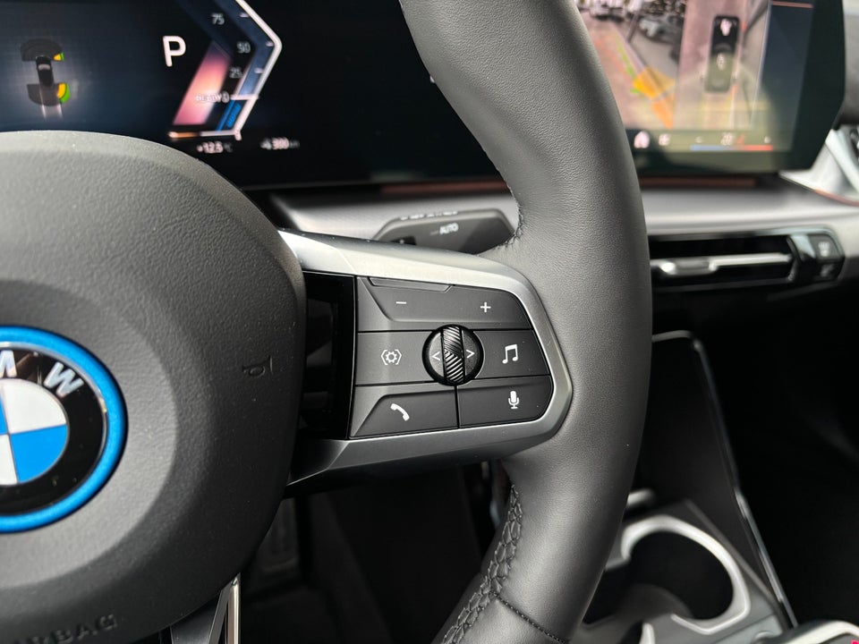 BMW iX2 eDrive20 Fully Charged M-Sport 5d