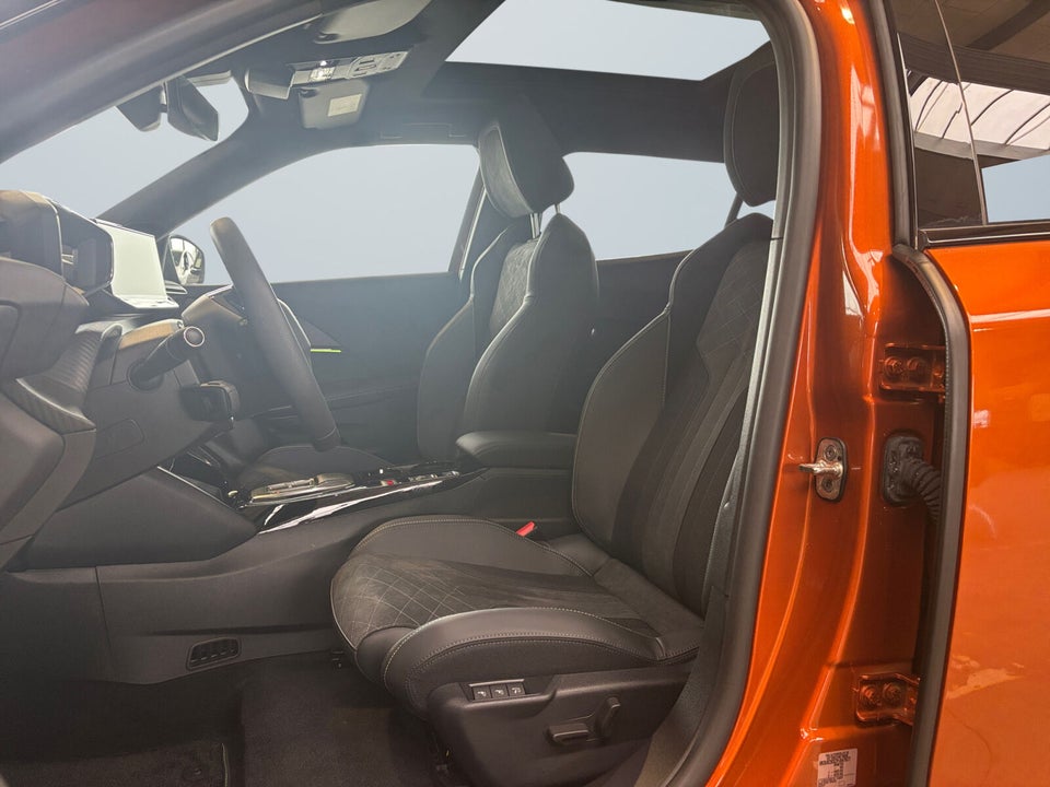 Peugeot e-2008 50 GT 5d