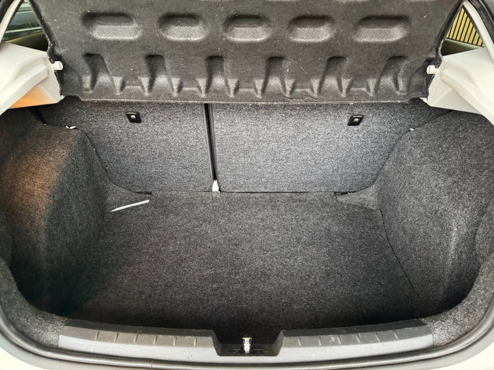 Seat Ibiza 1,2 12V 70 Reference SC 3d