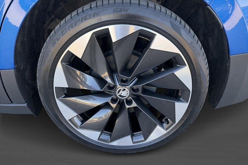 Skoda Enyaq 80 iV Plus ecoSuite 5d