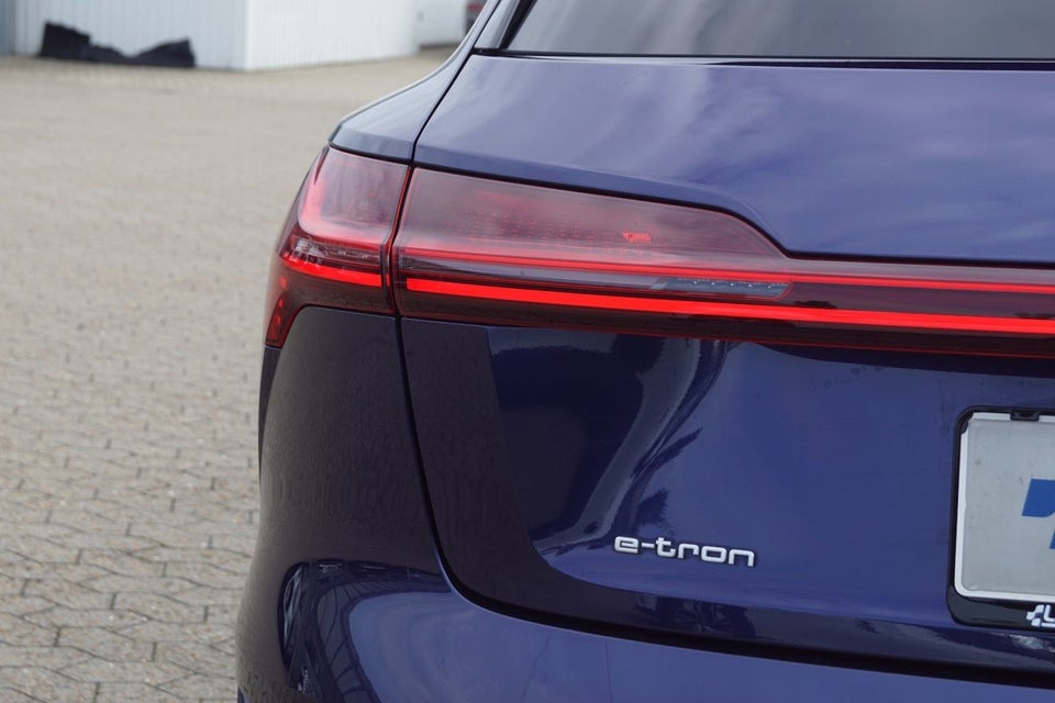 Audi e-tron 50 S-line quattro 5d