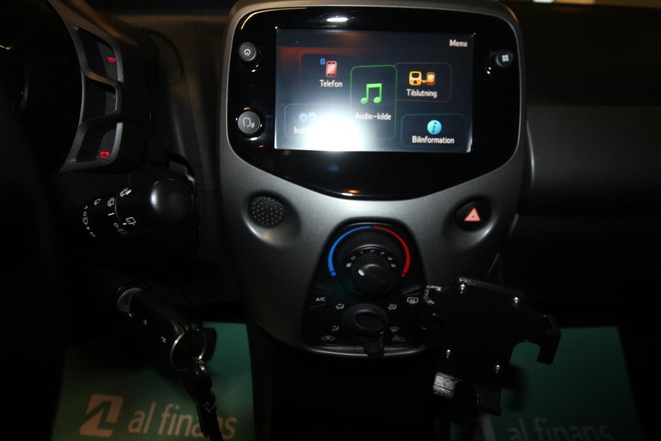 Toyota Aygo 1,0 VVT-i x-trend 5d