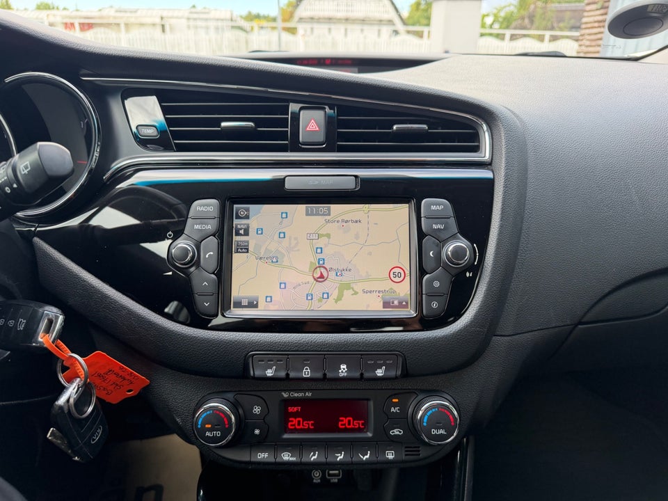 Kia Ceed 1,4 CVVT Attraction SW 5d