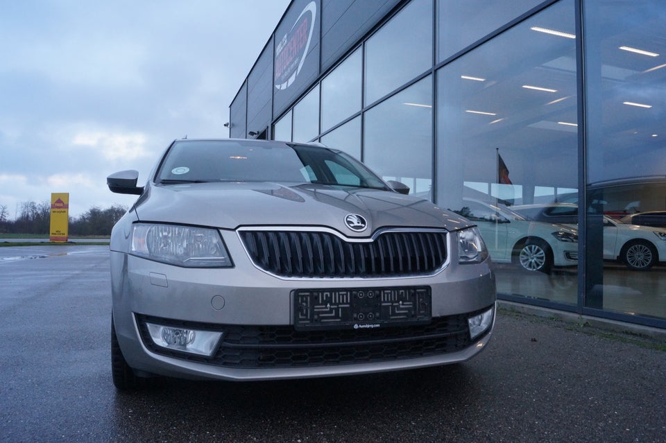 Skoda Octavia 1,2 TSi 105 Elegance Combi 5d