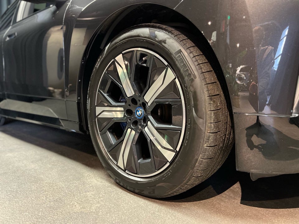 BMW iX xDrive50 Sport 5d