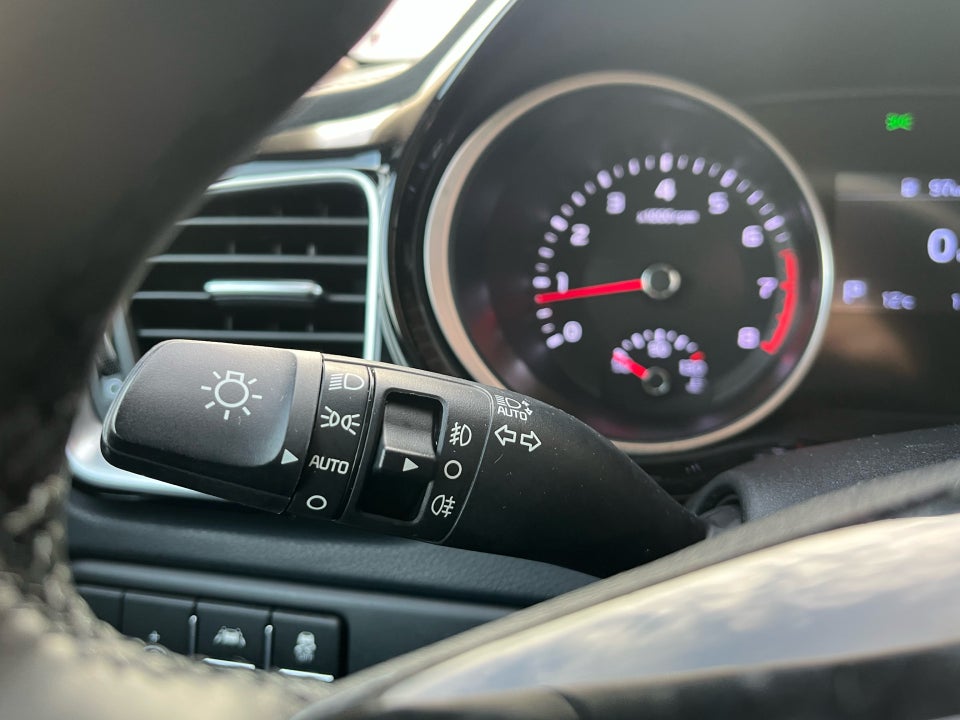 Kia Ceed 1,4 T-GDi Intro Edition SW DCT 5d