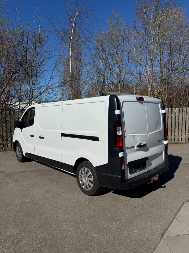 Renault Trafic T29 2,0 dCi 120 L2H1