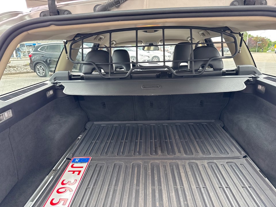 Volvo XC70 2,4 D5 185 Summum aut. AWD 5d