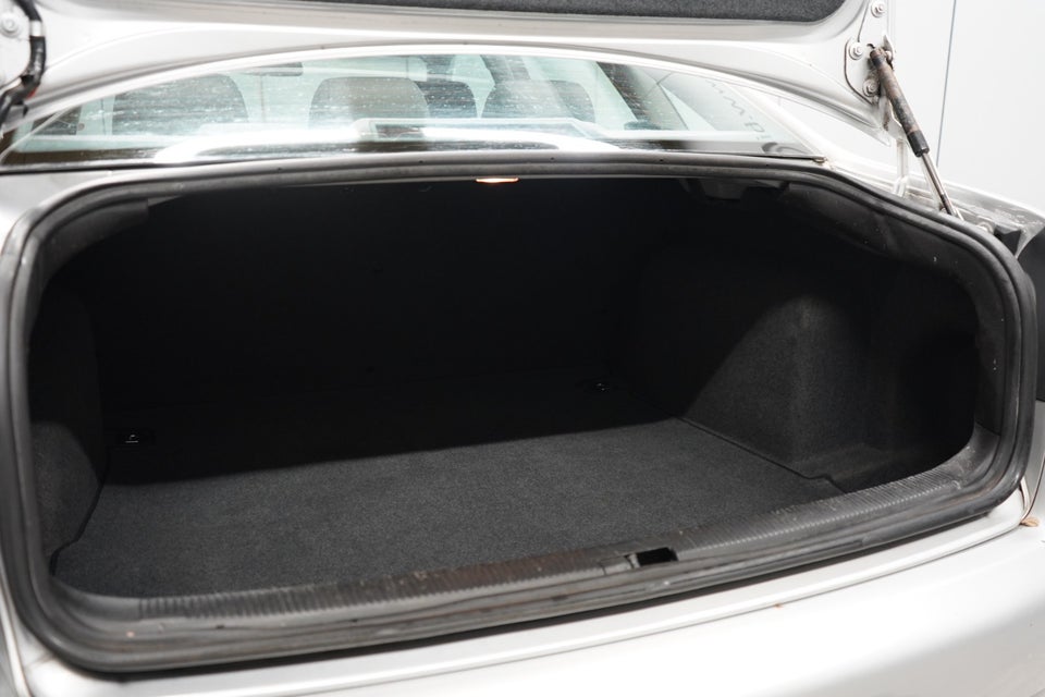 Audi A6 2,4 Multitr. 4d