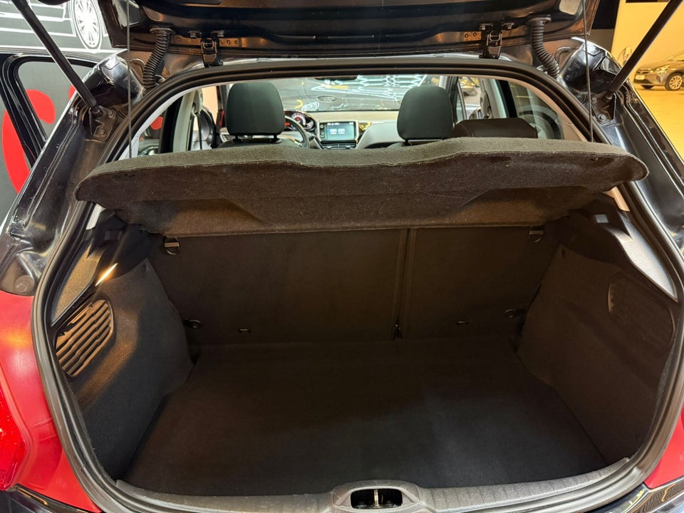 Peugeot 208 1,2 VTi Allure 5d