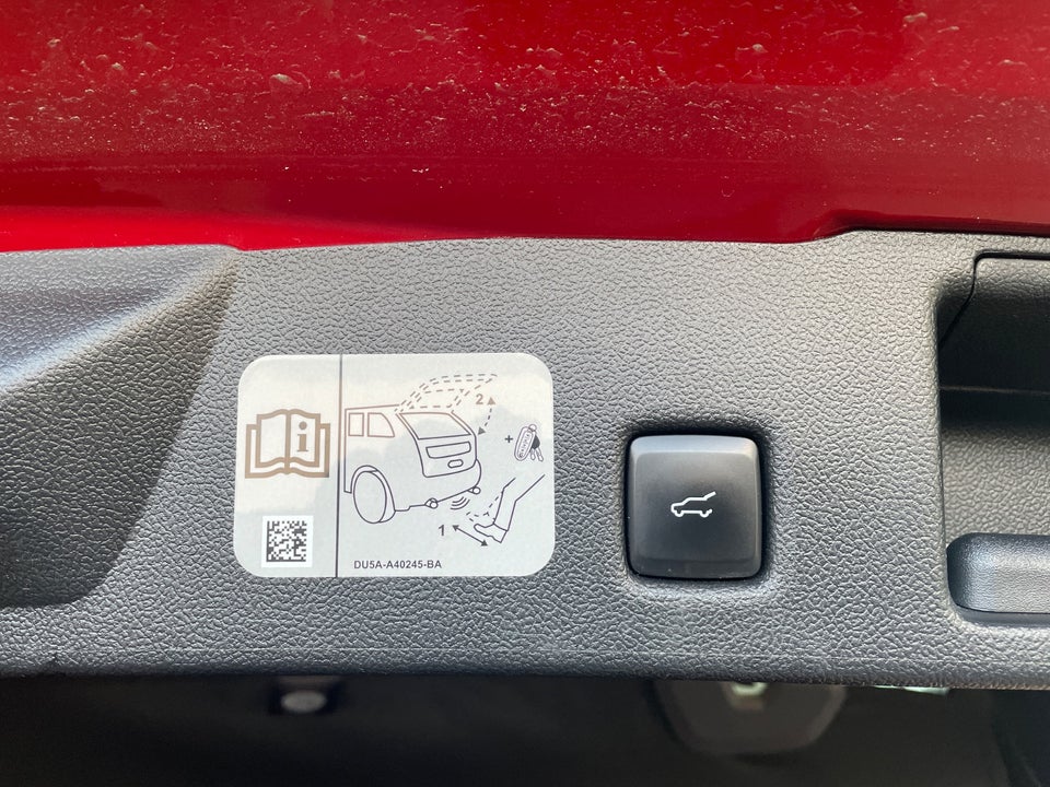 Ford Kuga 2,5 PHEV ST-Line X CVT 5d