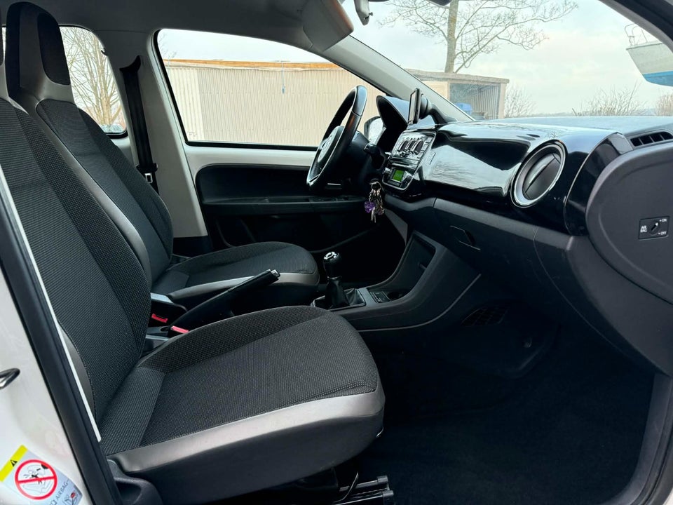 VW Up! 1,0 75 High Up! 5d