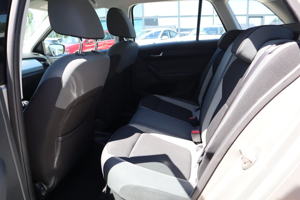 Skoda Fabia 1,2 TSi 90 Ambiente Combi 5d