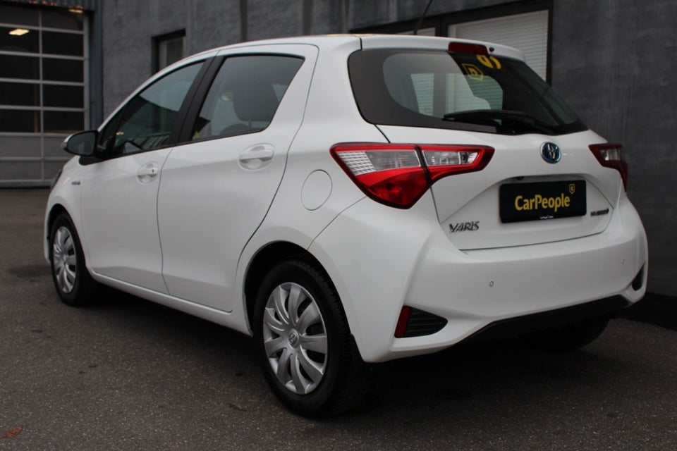 Toyota Yaris 1,5 Hybrid H2 e-CVT 5d