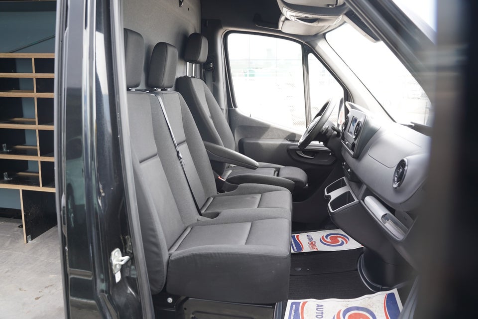 Mercedes Sprinter 215 2,0 CDi A2 Chassis aut. FWD 2d