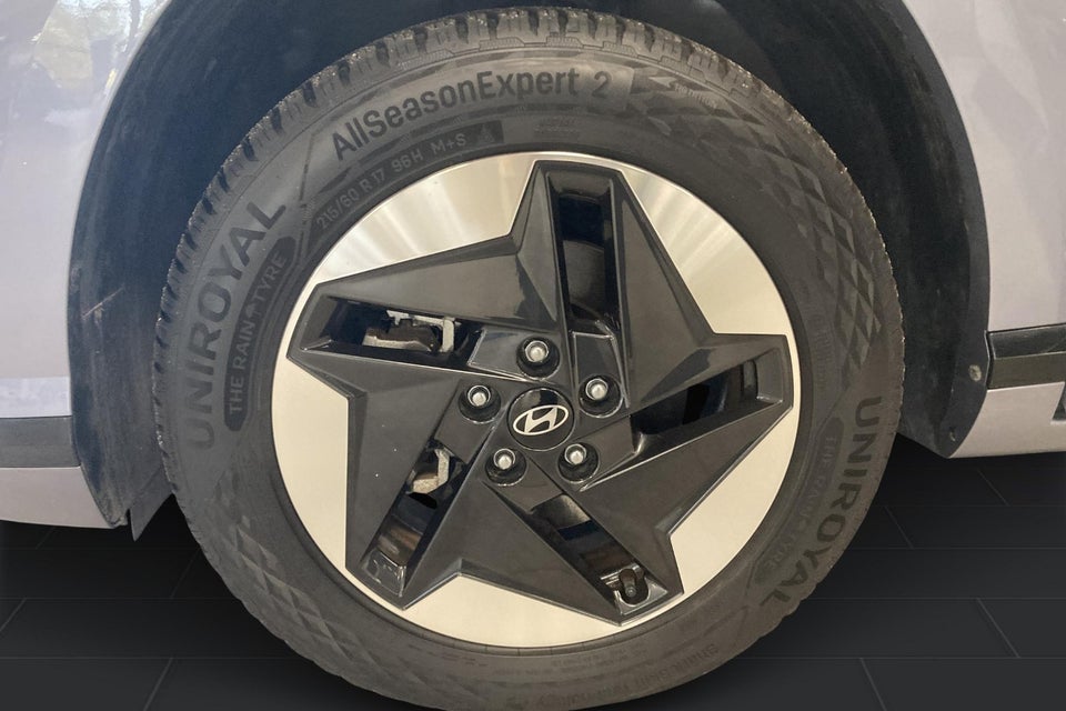 Hyundai Kona 48 EV Essential 5d