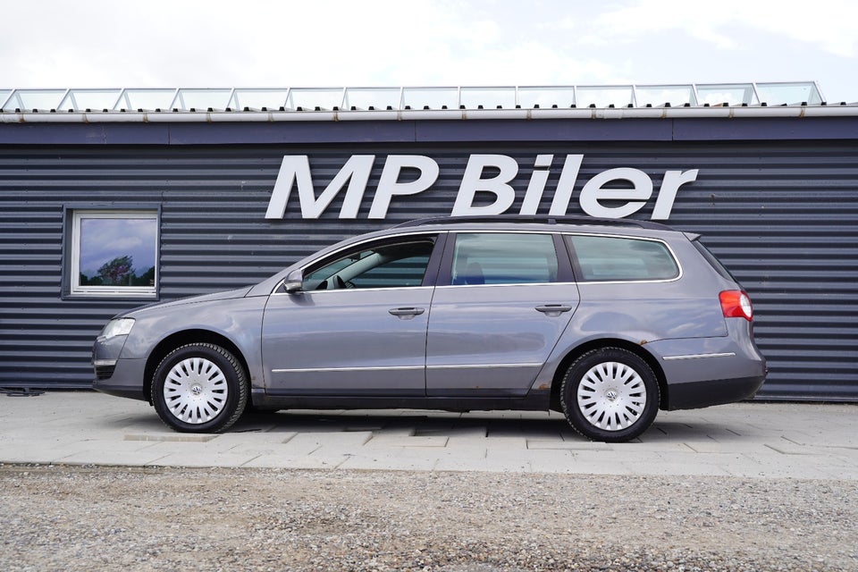 VW Passat 1,6 FSi Comfortline Variant 5d
