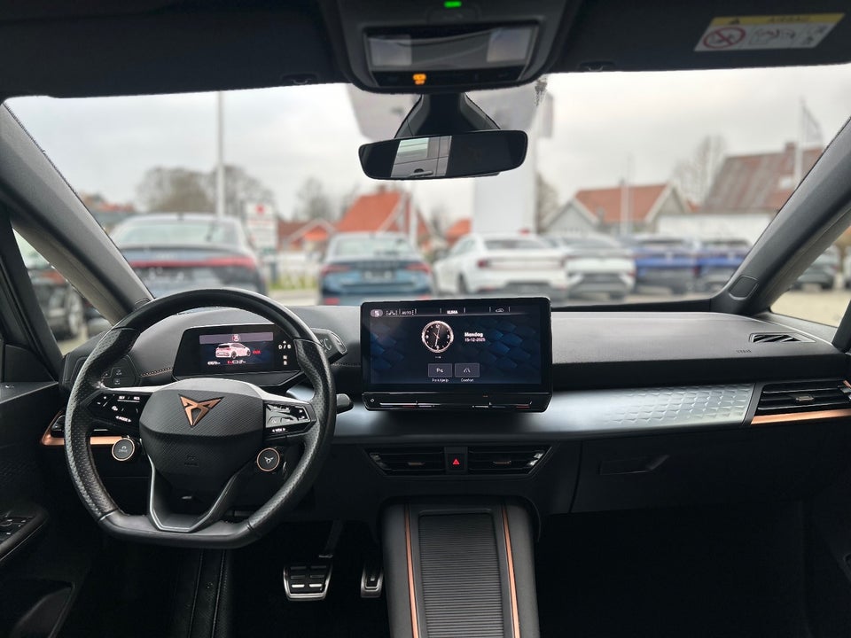 Cupra Born 77 e-Boost Dinamica Pack High 5d