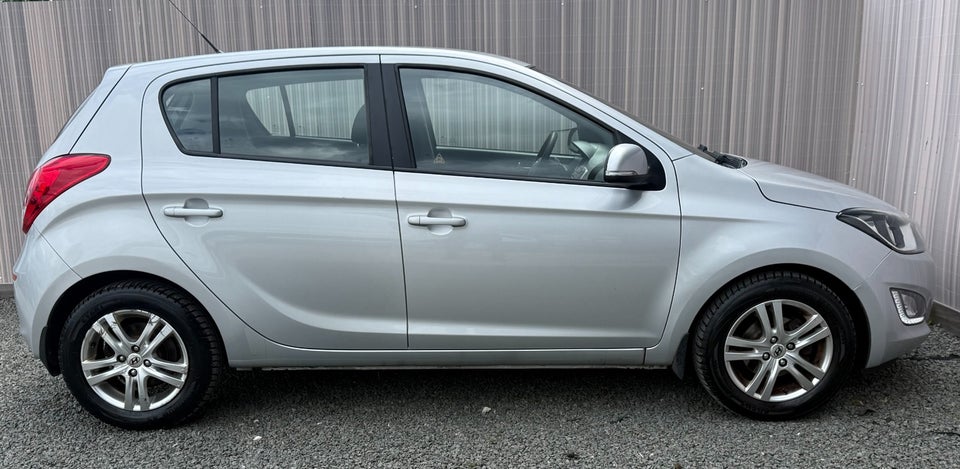 Hyundai i20 1,25 Comfort 5d