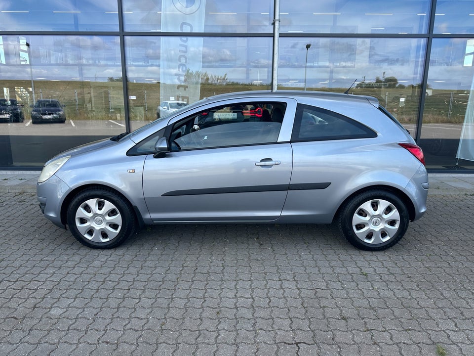 Opel Corsa 1,4 16V Enjoy 3d