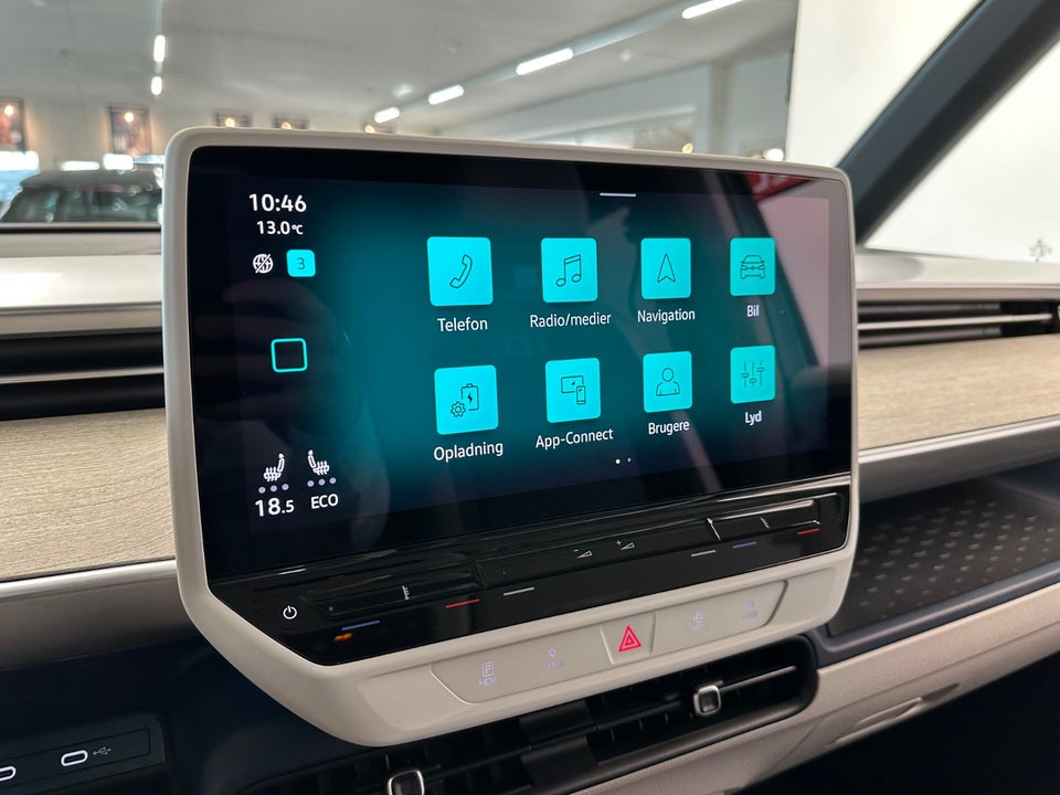 VW ID.Buzz 77 Pro SWB 5d