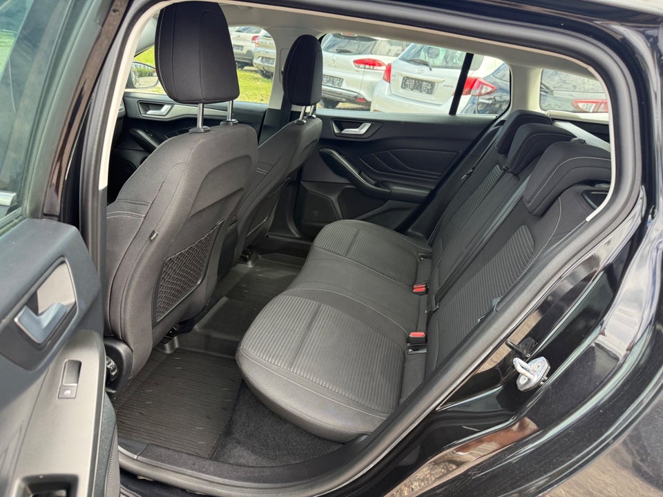 Ford Focus 1,0 EcoBoost Titanium stc. 5d