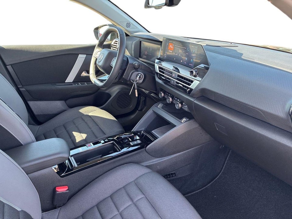 Citroën ë-C4 X 54 Plus 4d