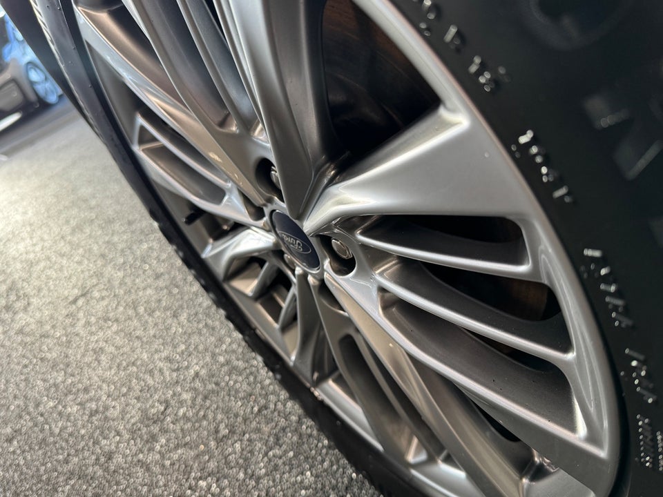 Ford Kuga 2,5 PHEV Vignale CVT 5d