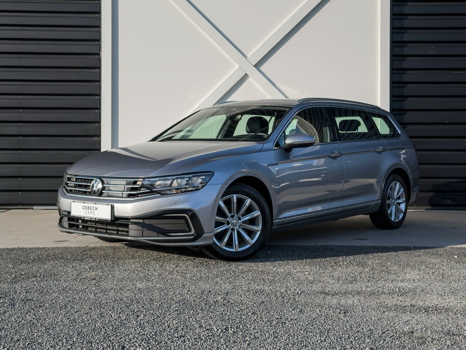 VW Passat 1,4 GTE High Variant DSG 5d