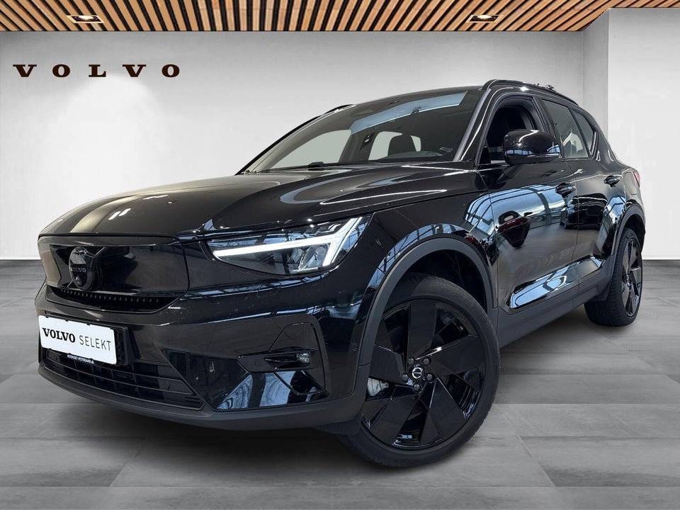 Volvo EX40 Extended Range Black Edition 5d