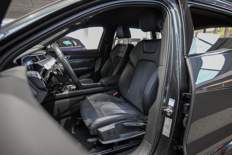 Audi e-tron 55 Advanced quattro 5d