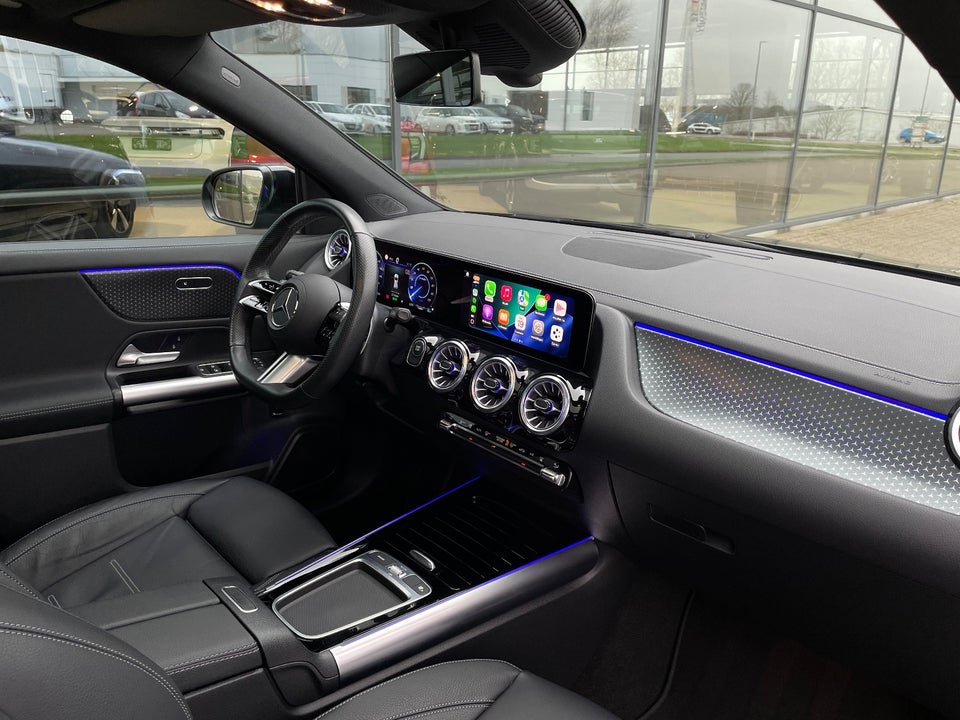 Mercedes EQA350 AMG Line 4Matic 5d