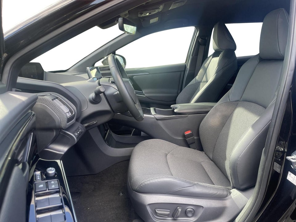 Toyota bZ4X Active 5d