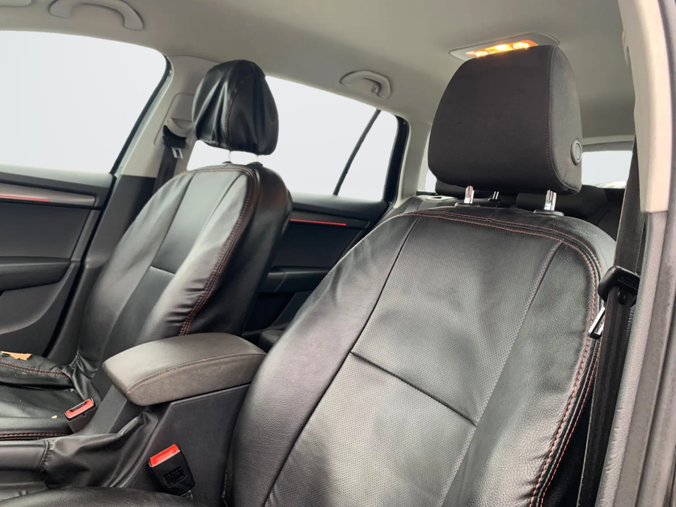 Skoda Octavia 2,0 TDi 150 Ambition Combi DSG 5d