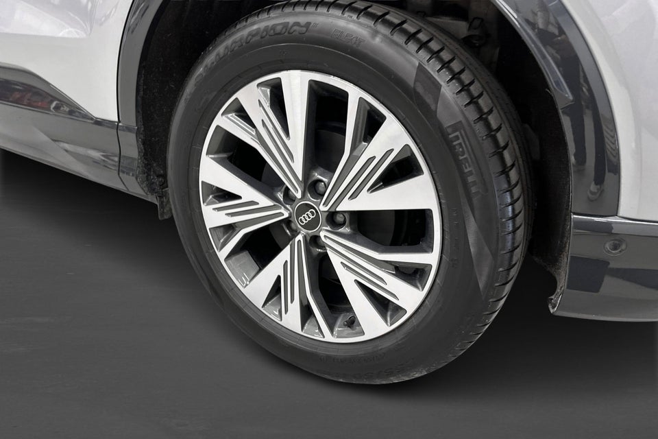Audi Q4 e-tron 45 Progress 5d