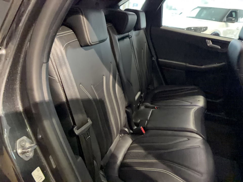 Ford Kuga 2,5 PHEV Vignale CVT 5d