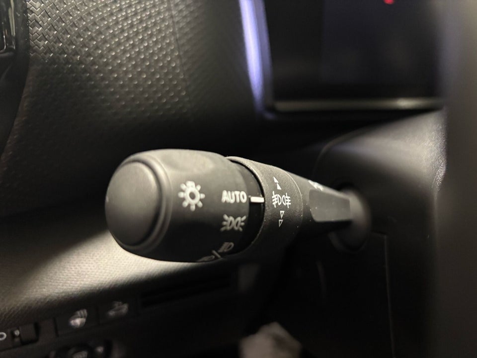 Citroën ë-C4 X 50 Shine 4d